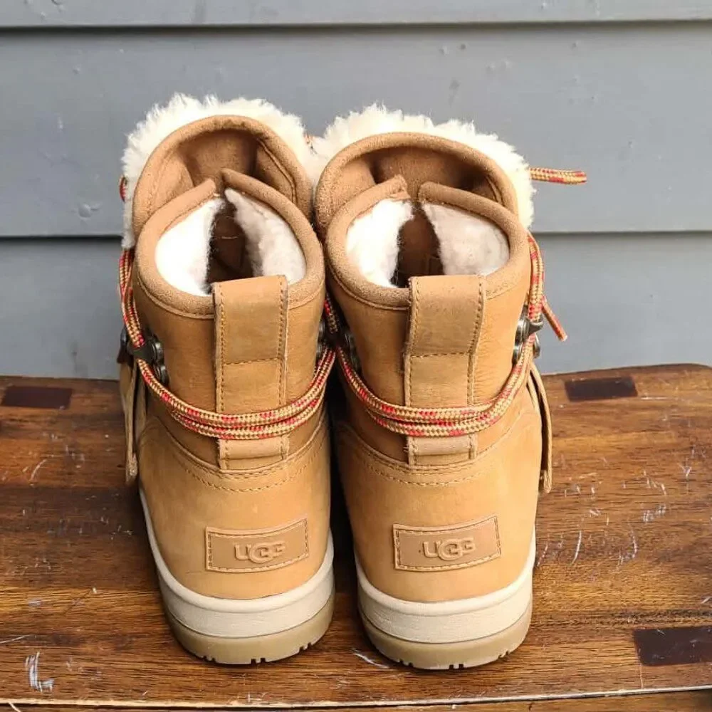 UGG Classic Weather Hiker Chestnut Suede Off White Shearling size 9